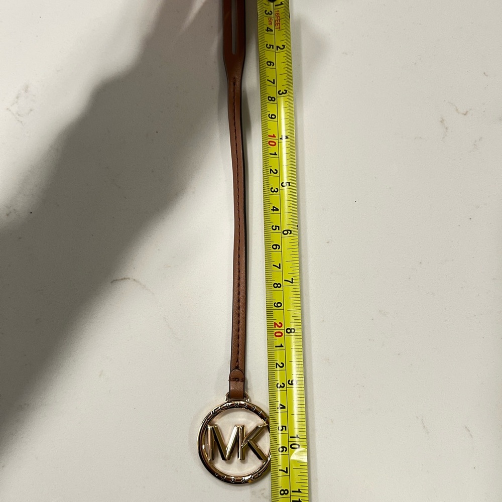 Michael Kors Keychain - Picture 5 of 5